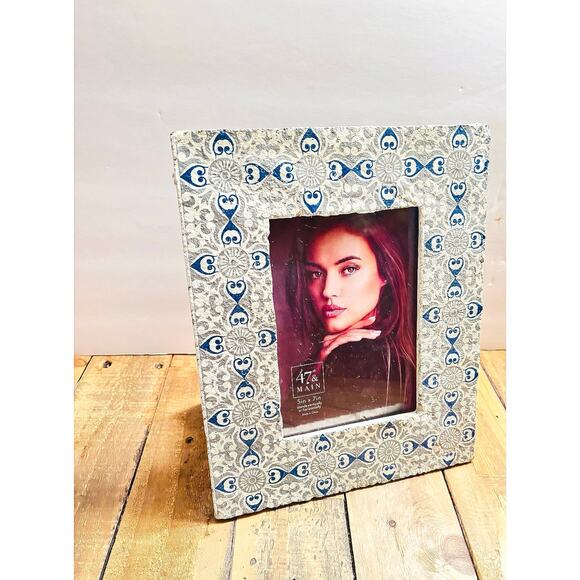 Painted Cement Handcrafted vintage look Photo Frame Picture Holder 5x7 photo - Picture 2 of 6